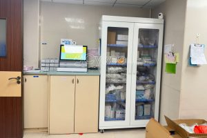 如何確保低值耗材柜的安全和衛(wèi)生？