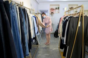 RFID標簽成本下降40%！2024年中小企業的數字化轉型...