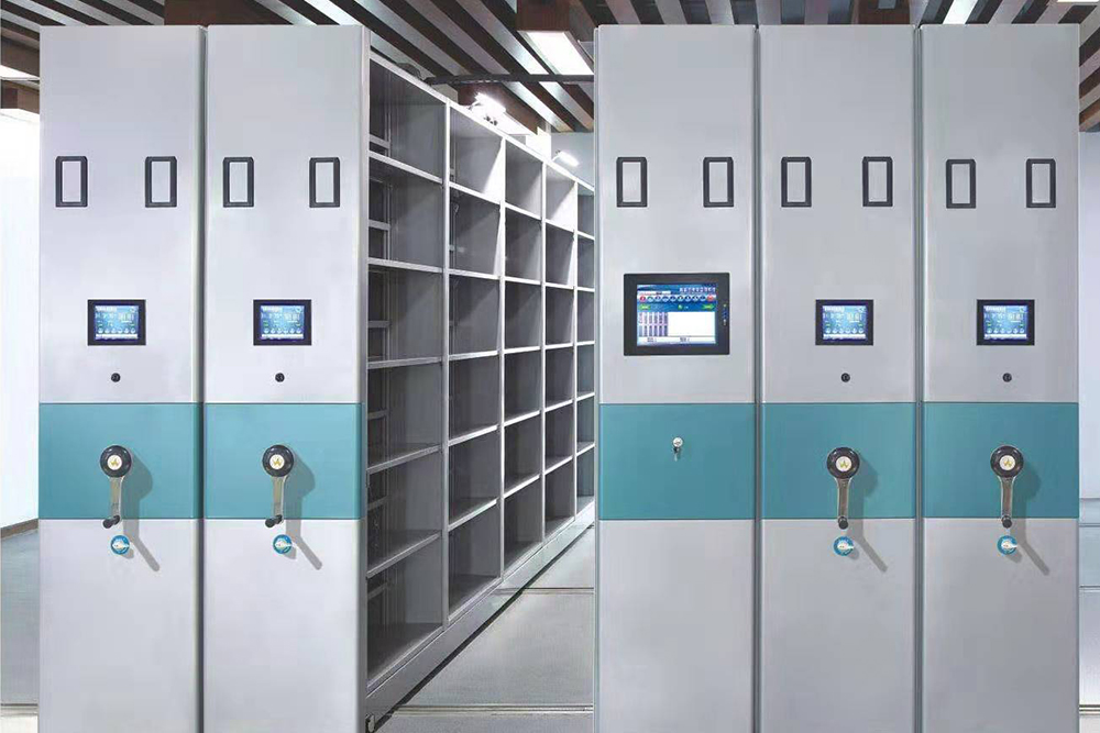 如何通過RFID讀寫器提升密集貨架的資產識別率？