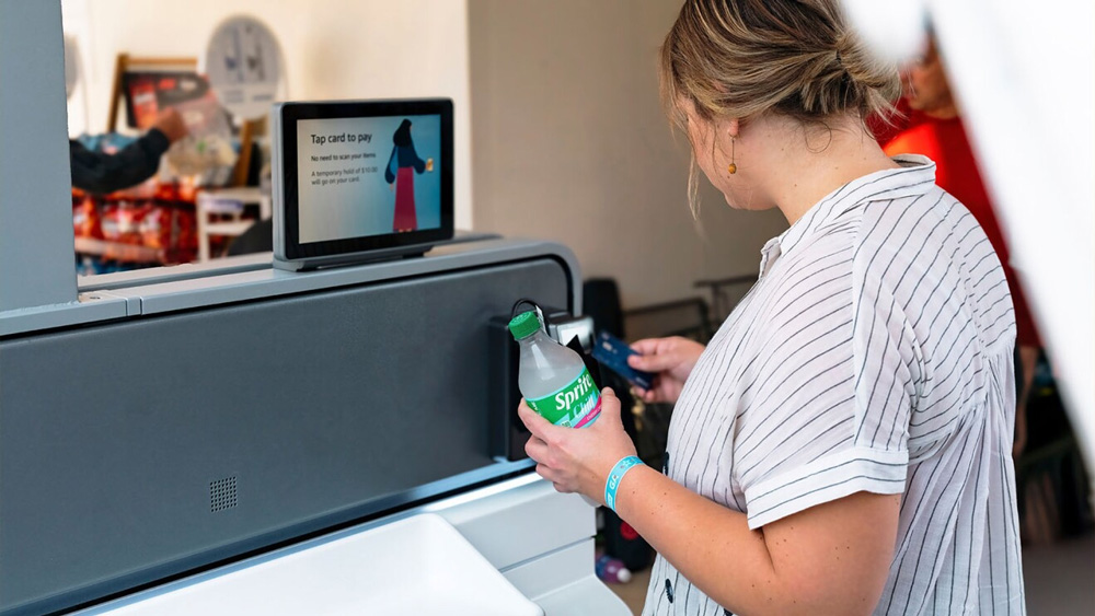 亞馬遜展示RFID通道門,助力快閃店免結賬購物 4 亚马逊展示RFID通道门,助力快闪店免结账购物(images 4)